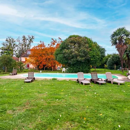 The Coach House - Avec Piscine Partagee Holiday home Osserain-Rivareyte
