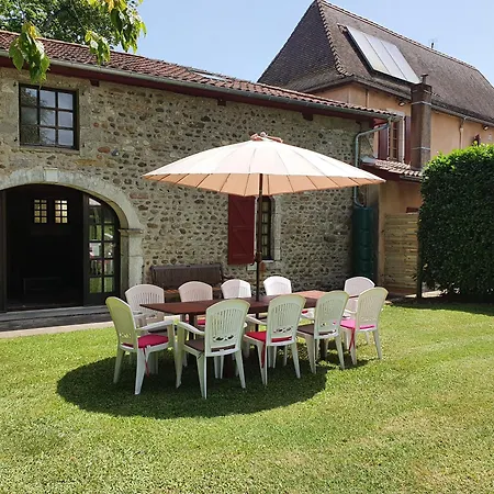 The Coach House - Avec Piscine Partagee Holiday home *