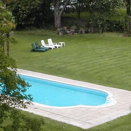 The Coach House - Avec Piscine Partagee Holiday home *